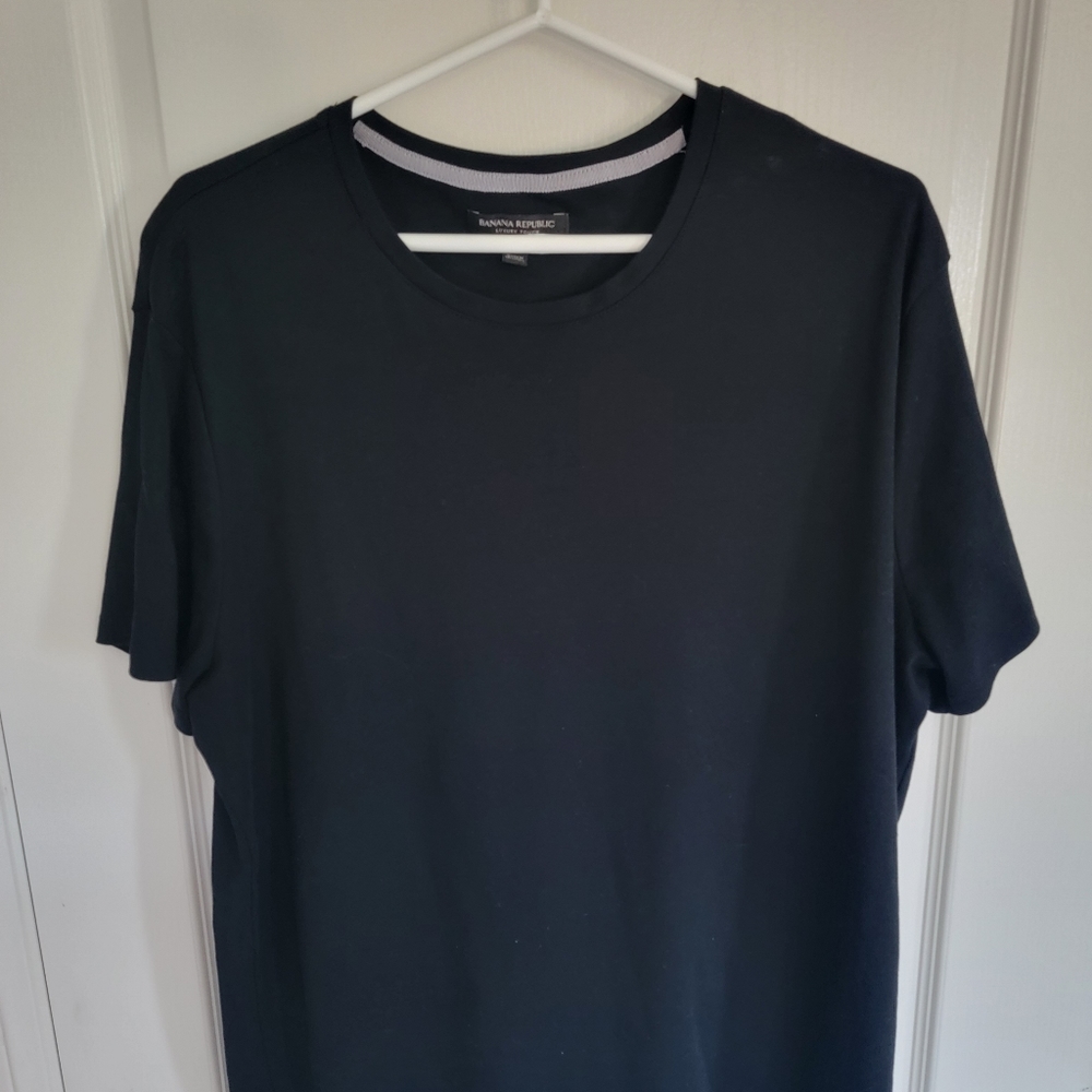Black Extra Large Banana Republic T Shirt